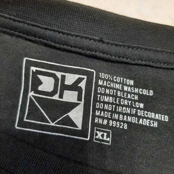 DK Man's Black w/ Japanese Crane Tattoo T-Shirt Size XL - Picture 6 of 6